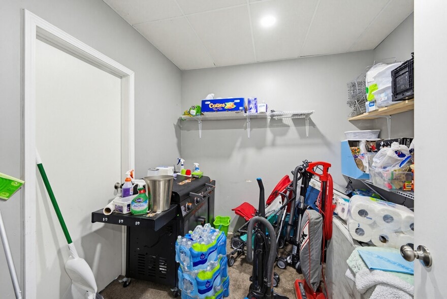 More Photos Of 2060 Brentnell Ave, Columbus Freestanding For Sale