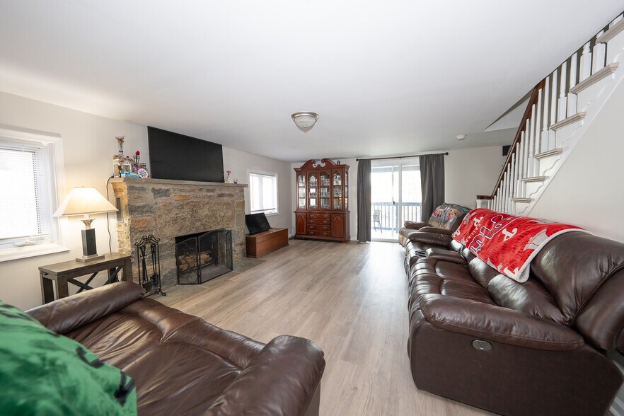 More Photos Of 530 Gravel Pike, Collegeville Apartments For Sale