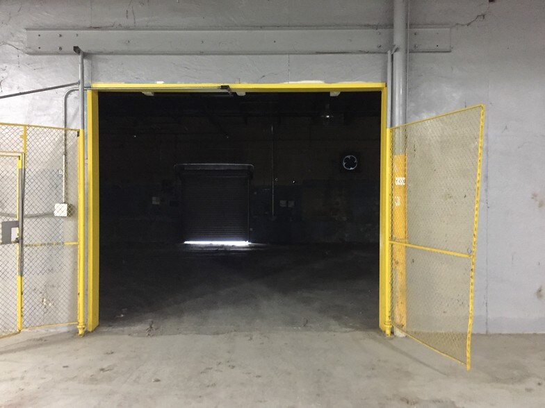 More Photos Of 14 Pine House Rd, Trenton Warehouse For Sale