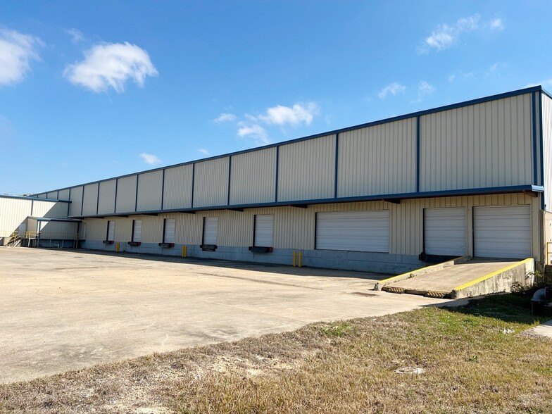 Primary Photo Of 3450 Giles Rd, Gulfport Warehouse For Lease