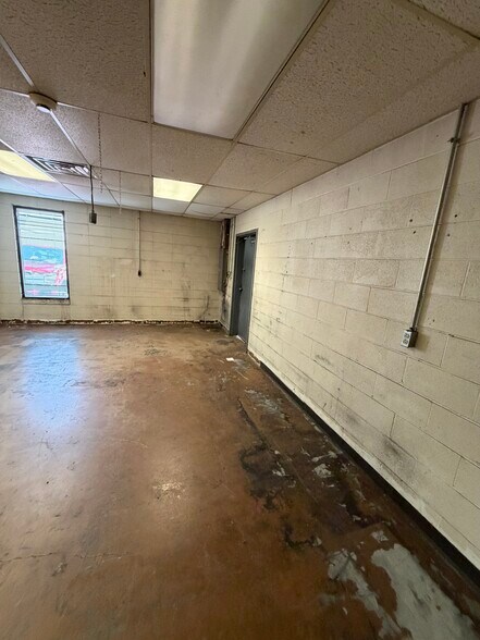 More Photos Of 725 S Church St, Murfreesboro Loft Creative Space For Sale
