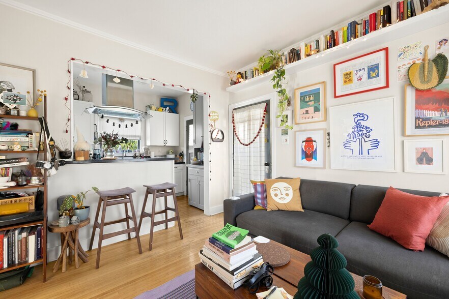 More Photos Of 1515 Echo Park Ave, Los Angeles Storefront Retail Residential For Sale