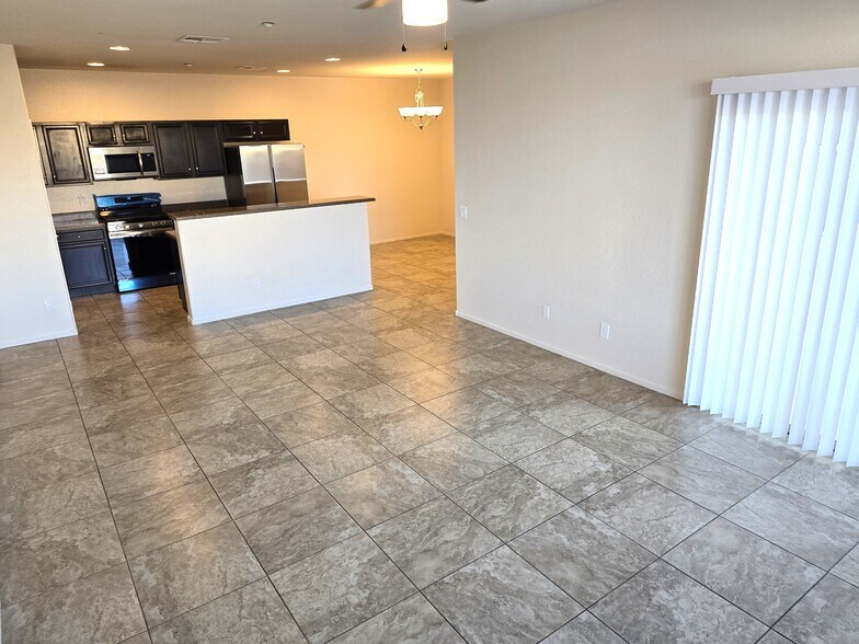 More Photos Of 4300 N Lamont St, Las Vegas Apartments For Sale