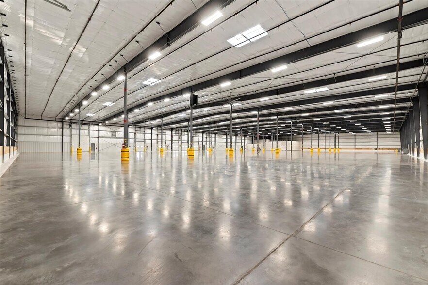 More Photos Of 3515 E Linden St, Caldwell Manufacturing For Lease