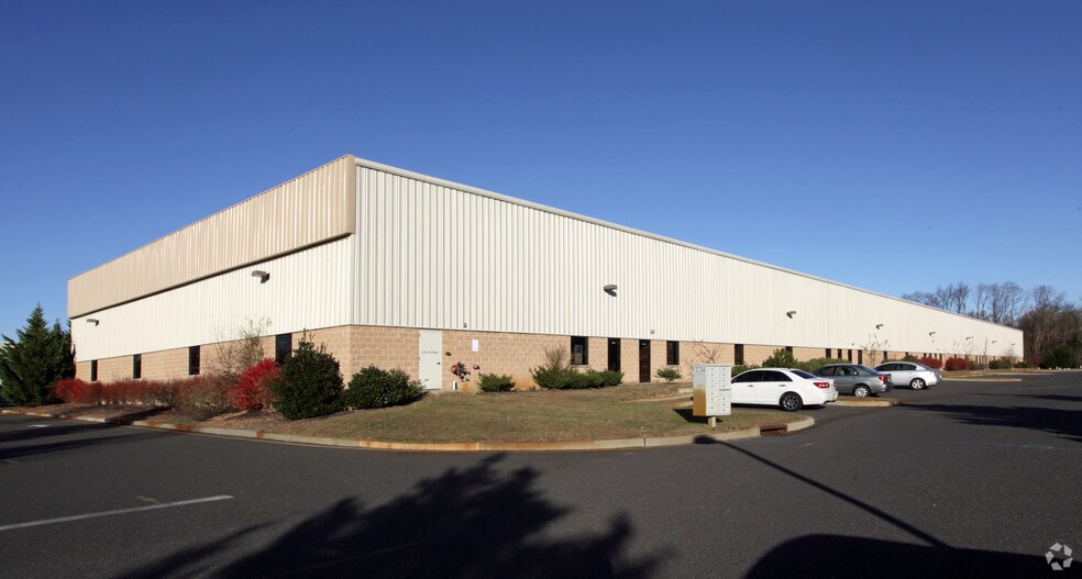 Primary Photo Of 323 Fairfield Rd, Freehold Warehouse For Lease