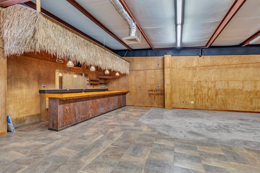 More Photos Of 15001 S Mills Rd, Gulfport Warehouse For Sale