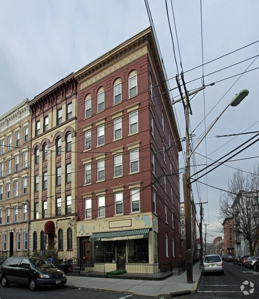 More Photos Of 746 Park Ave, Hoboken Storefront Retail Residential For Lease