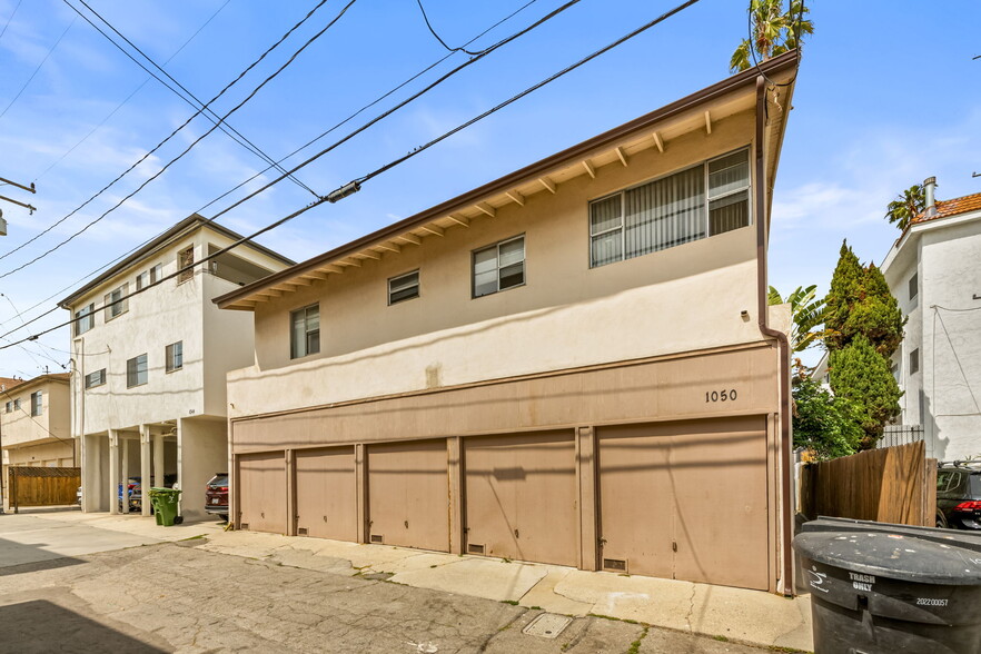 More Photos Of 1050 12th St, Santa Monica Apartments For Sale