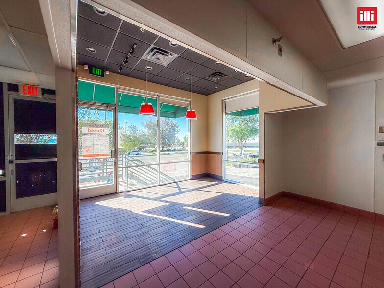 More Photos Of 1261 W Foothill Blvd, Upland Freestanding For Lease