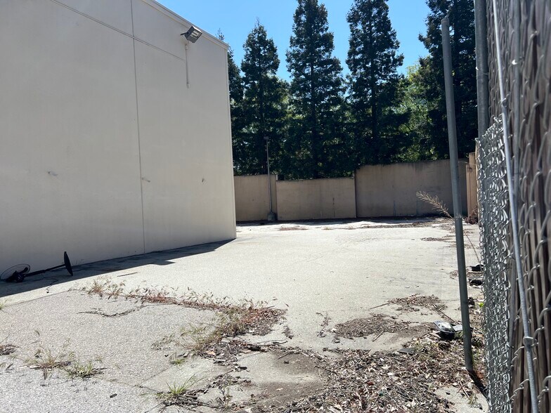 More Photos Of 5651 Cottle Rd, San Jose Freestanding For Sale