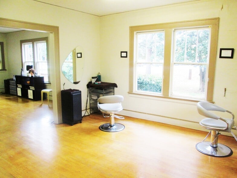 More Photos Of 4260 Lawrenceville Hwy, Tucker Loft Creative Space For Sale