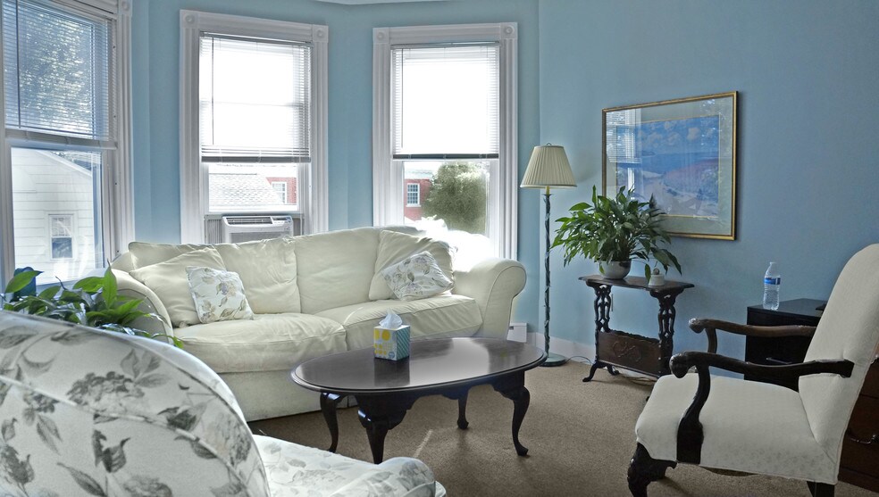 More Photos Of 191 Main St, Old Saybrook Loft Creative Space For Lease