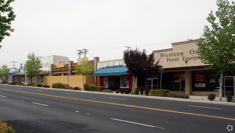 More Photos Of 15572-15576 7th St, Victorville General Retail For Sale