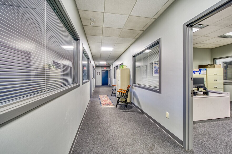More Photos Of 99 Middle St, Manchester Office Residential For Sale