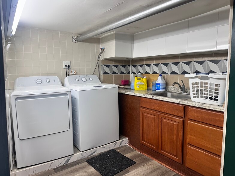 More Photos Of 1701 New York Ave, Union City Apartments For Sale