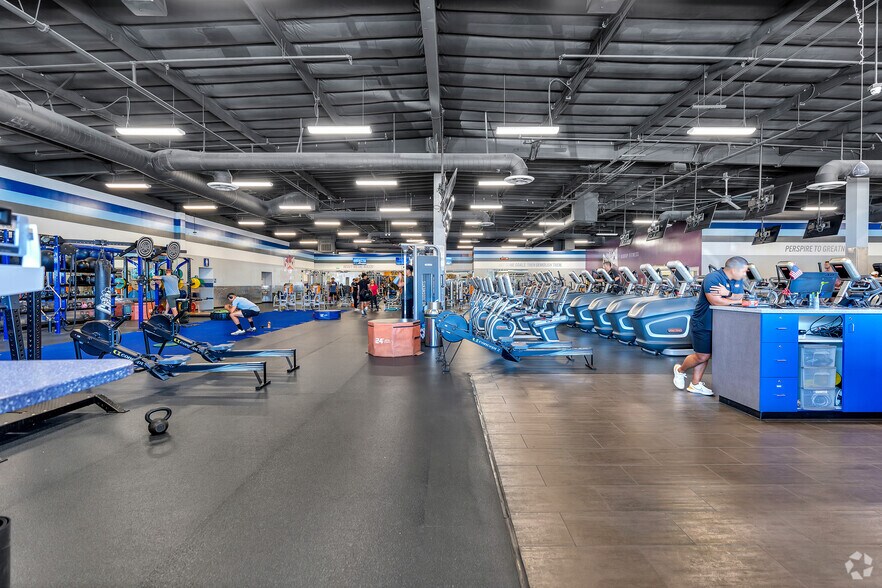 More Photos Of 1292 Border Ave, Corona Health Club For Sale
