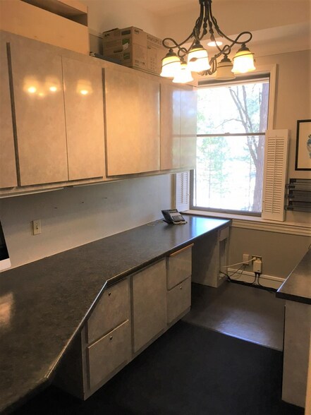 More Photos Of 565 Brunswick Rd, Grass Valley Office For Sale