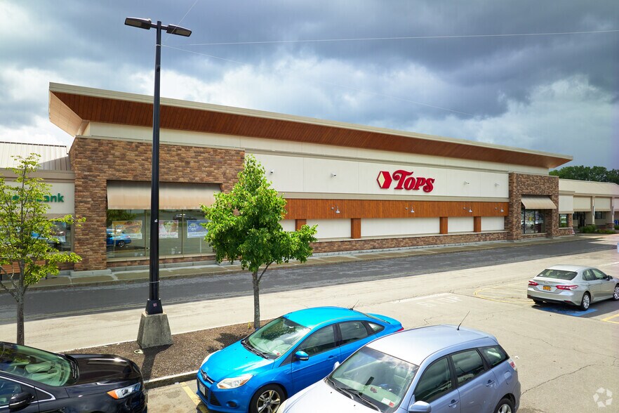 More Photos Of 1900 S Clinton Ave, Rochester Storefront For Lease