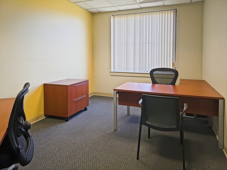More Photos Of 200 Prosperity Dr, Knoxville Coworking Space