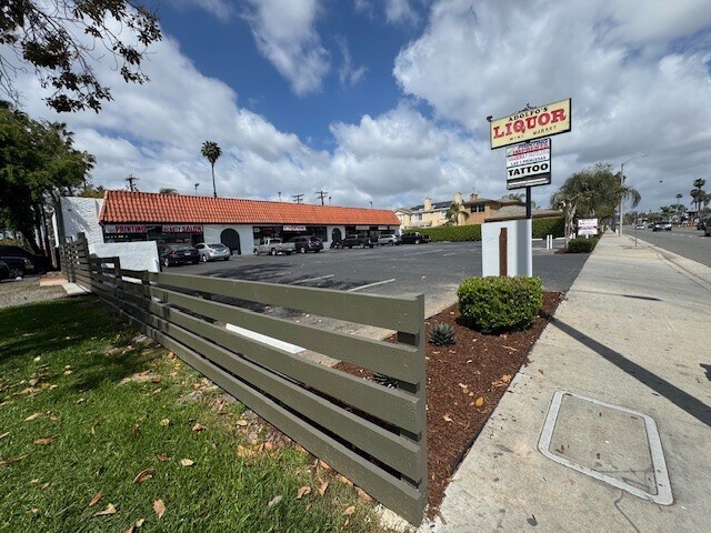 More Photos Of 2730-2738 N Bristol St, Santa Ana Unknown For Lease
