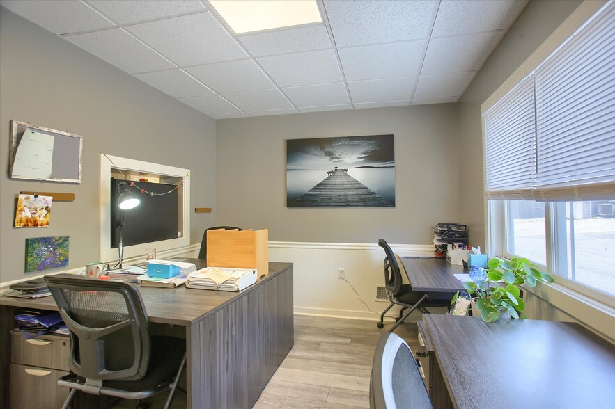 More Photos Of 6 S 15th St, Camp Hill Office For Sale
