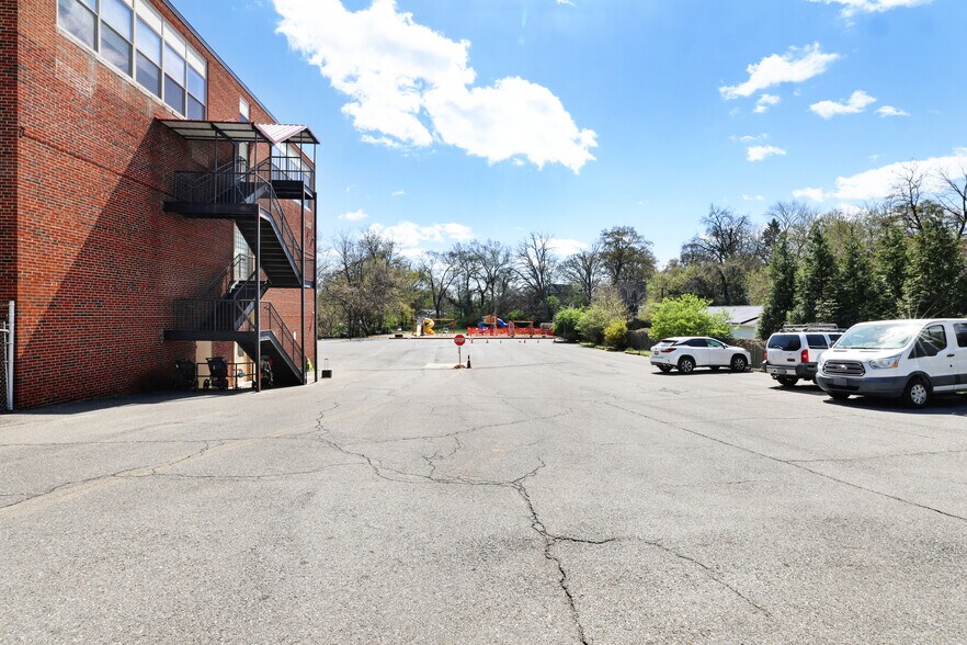 More Photos Of 117 Elm Ave, Takoma Park Schools For Sale