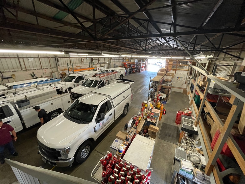 More Photos Of 3722 W Pacific Ave, Sacramento Warehouse For Sale