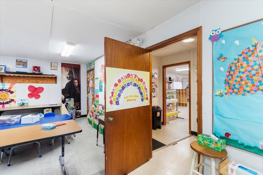 More Photos Of 2365 County Line Rd, Atlanta Daycare Center For Sale
