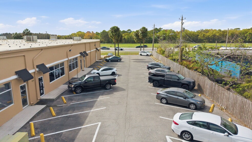 More Photos Of 5404 Hoover Blvd, Tampa Medical For Sale