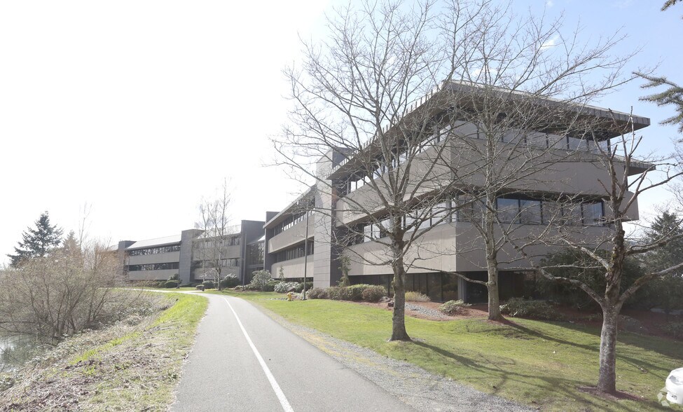 More Photos Of 16300 Christensen Rd, Tukwila Office For Lease