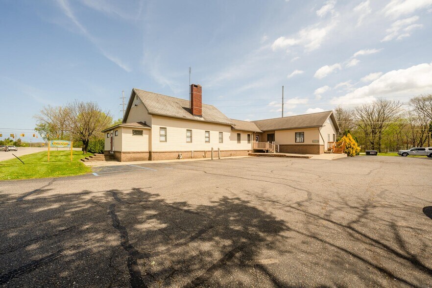 More Photos Of 3419 Hollywood Rd, Saint Joseph Daycare Center For Sale