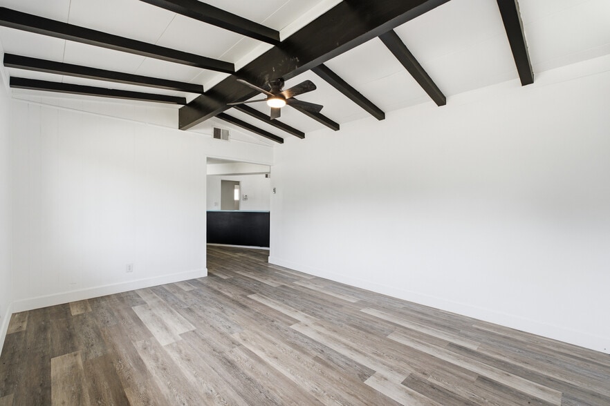More Photos Of 1012 Hale Ave, Corcoran Office Residential For Sale