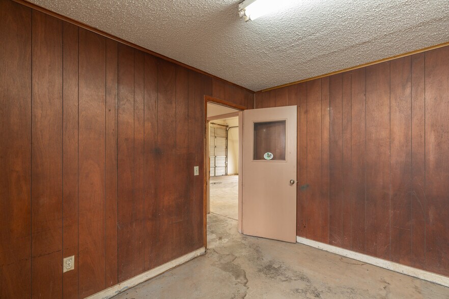 More Photos Of , El Reno Industrial For Sale