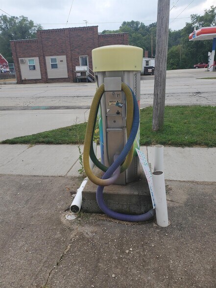More Photos Of 204 Carver st, Winslow Carwash For Sale