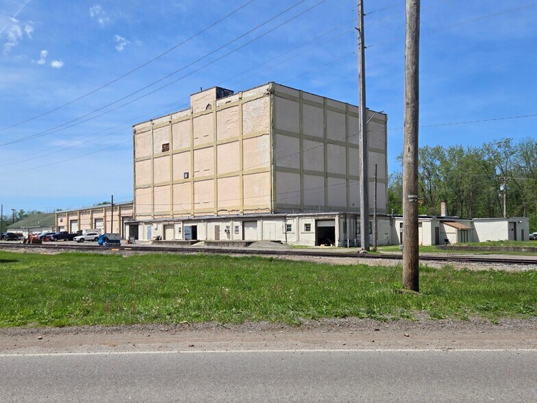 Primary Photo Of 6375 Furnace Rd, Ontario Warehouse For Lease