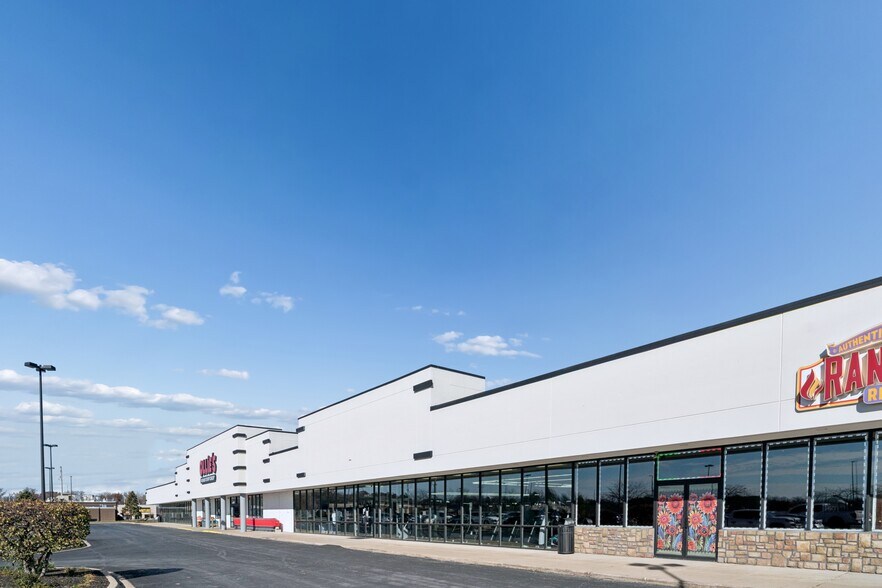 More Photos Of 2350 Sycamore Rd, Dekalb Freestanding For Lease