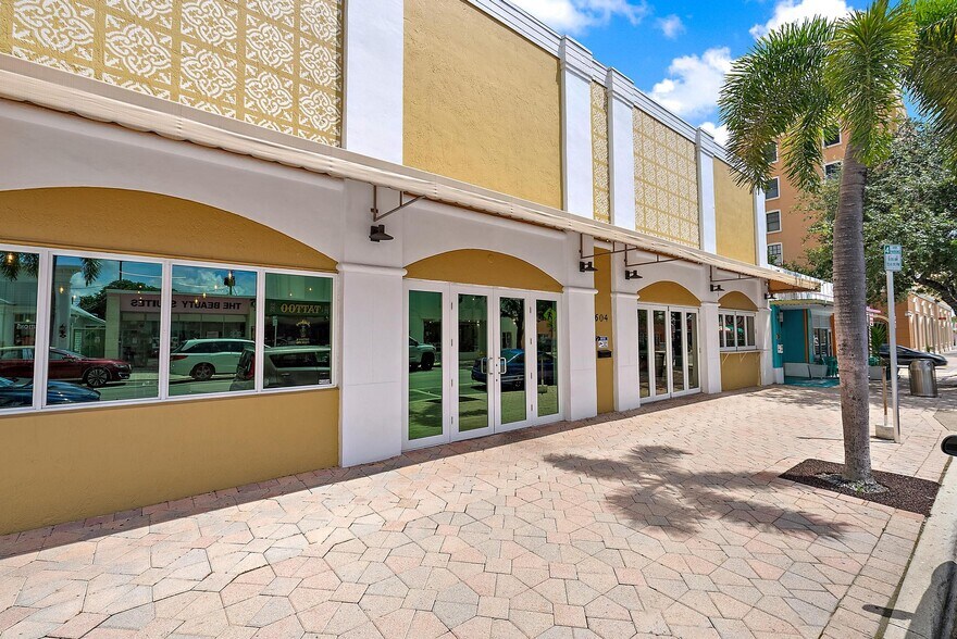 More Photos Of 604 Lake Avenue, Lake Worth Beach Restaurant For Lease