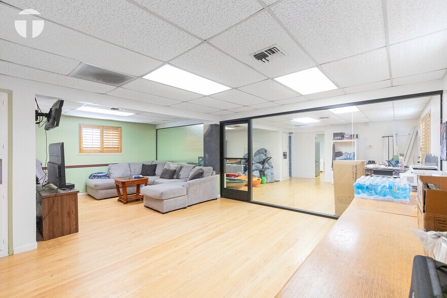 More Photos Of 917-923 Drever St, West Sacramento Office Residential For Sale