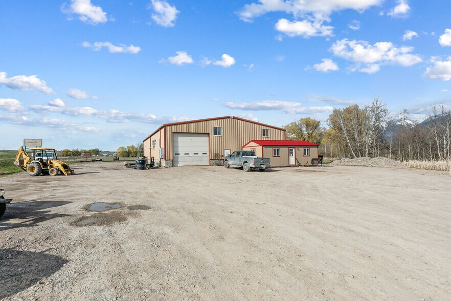 More Photos Of 34830 E Post Creek Rd, Saint Ignatius Manufacturing For Sale