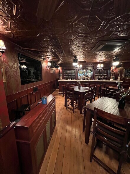 More Photos Of 9181 Commerce Center Cir, Highlands Ranch Self Storage For Sale