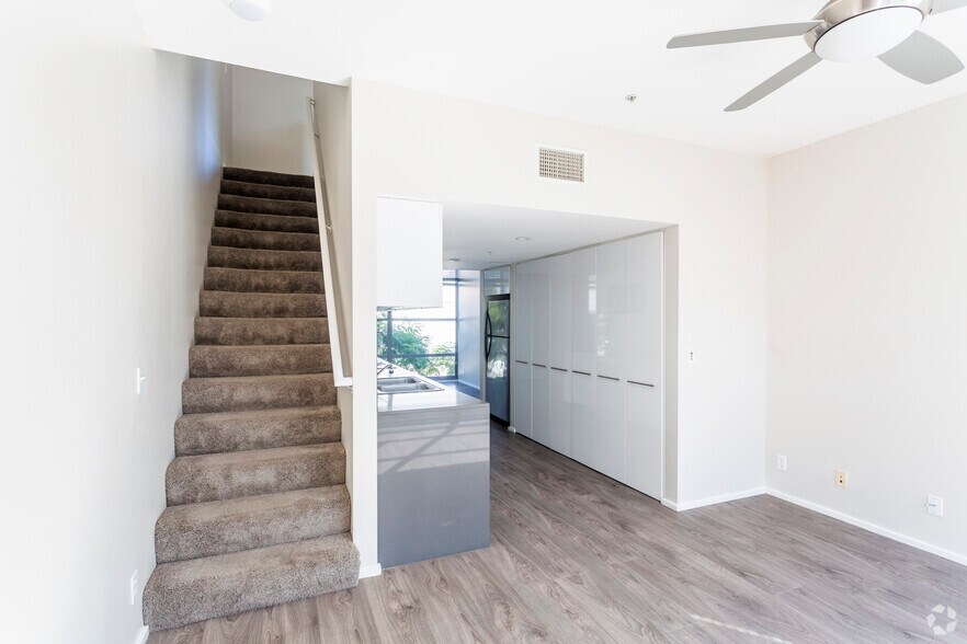 More Photos Of 2015 Hancock St, San Diego Apartments For Sale