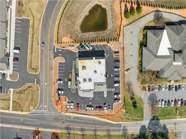 More Photos Of 861 Double Bridge Road, Boiling Springs Storefront Retail Office For Sale