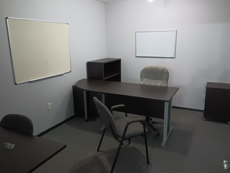 More Photos Of 7707 Waco Ave, Baton Rouge Coworking Space