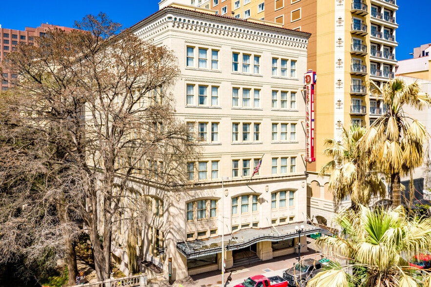 Primary Photo Of 201 N Saint Marys St, San Antonio Hotel For Lease