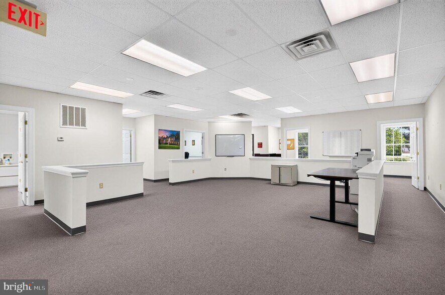 More Photos Of 7119 Salem Fields Blvd, Fredericksburg Office For Lease