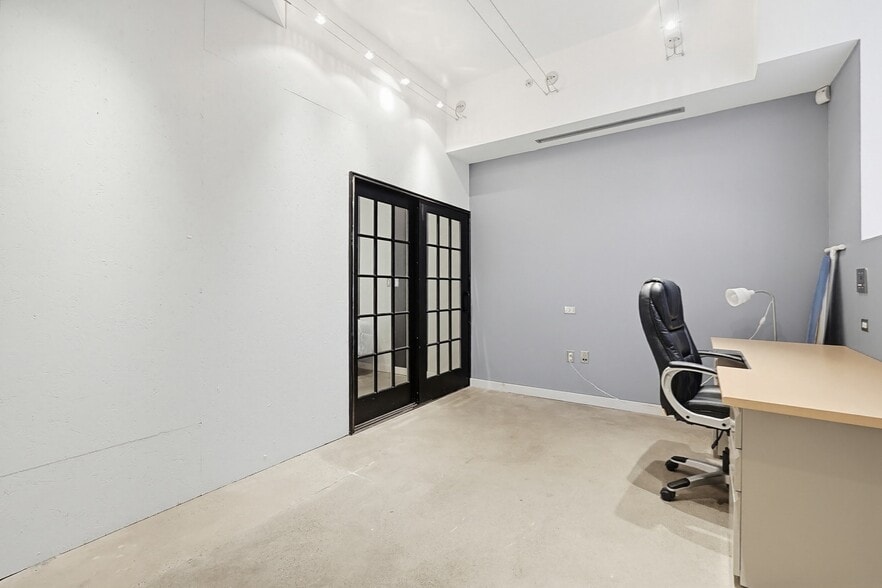 More Photos Of 60 Tufts St, Somerville Specialty For Sale