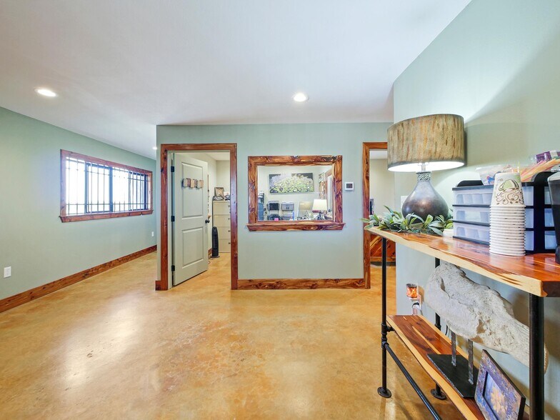 More Photos Of 55 Heritage Rd, Gordonville Office Residential For Sale