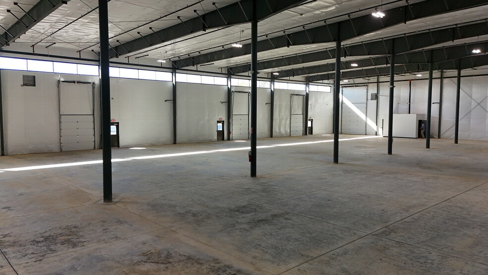 More Photos Of 1315 Route 146, Rexford Unknown For Lease