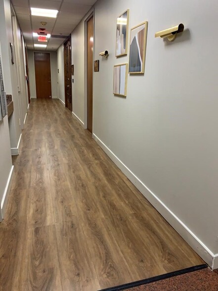 More Photos Of 2828 Coral Way, Miami Office For Lease