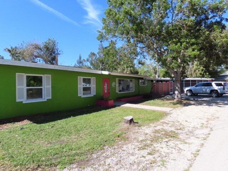 Primary Photo Of 521 Drury Ln, Punta Gorda Apartments For Sale